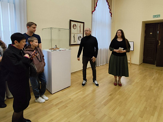 Открытие выставки Марии Кузнецовой «Русские сезоны»